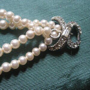 Vintage Marvella Faux Pearl Four Strand Bracelet Cream Rhinestones Signed 7”